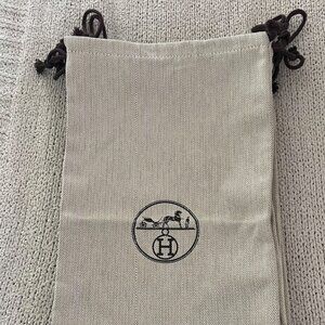 Hermès Beige Drawstring Shoe Dust Bags (7)